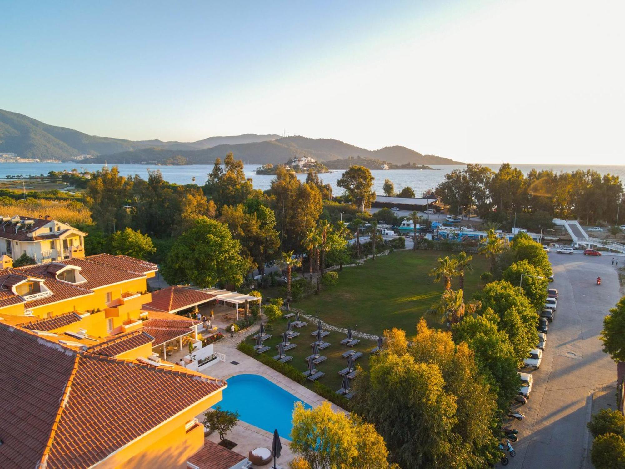Hotel Club-E Fethiye Exterior foto